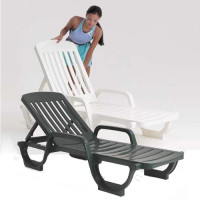 GROSFILLEX CONTRACT LOUNGERS